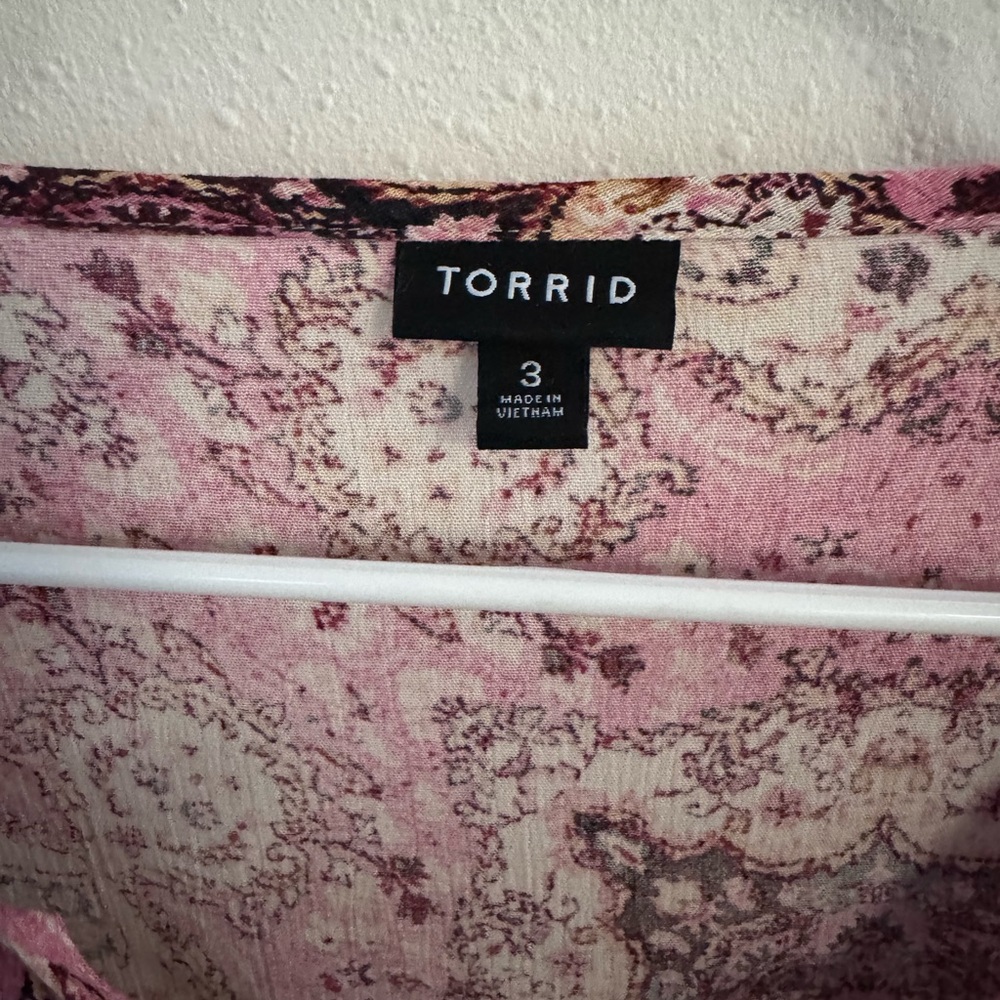 torrid Pink Paisley Long Sleeve Maxi Dress - Picture 3 of 4